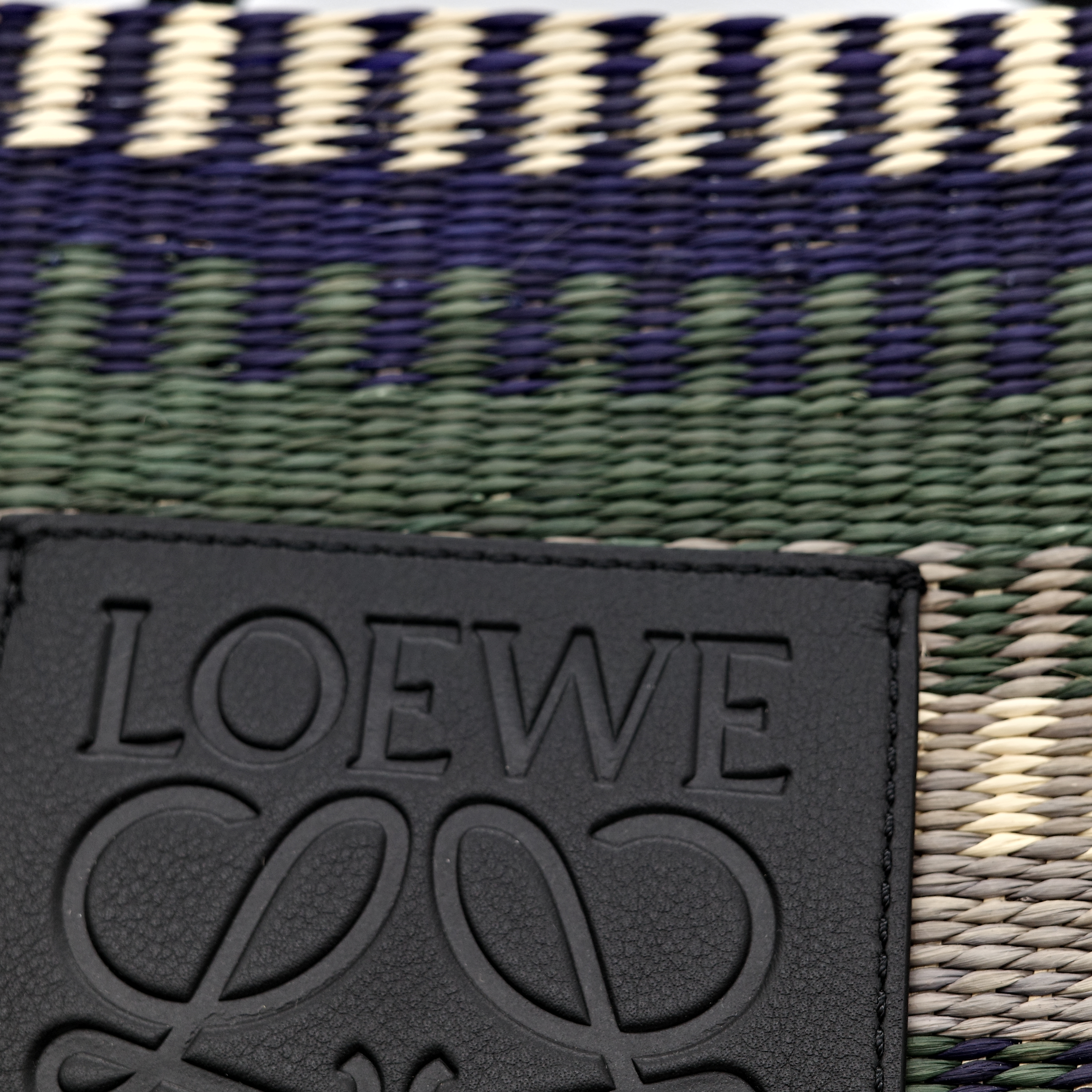 Loewe 羅威 SMALL SQUARE Rainbow BASKET 草編包-8