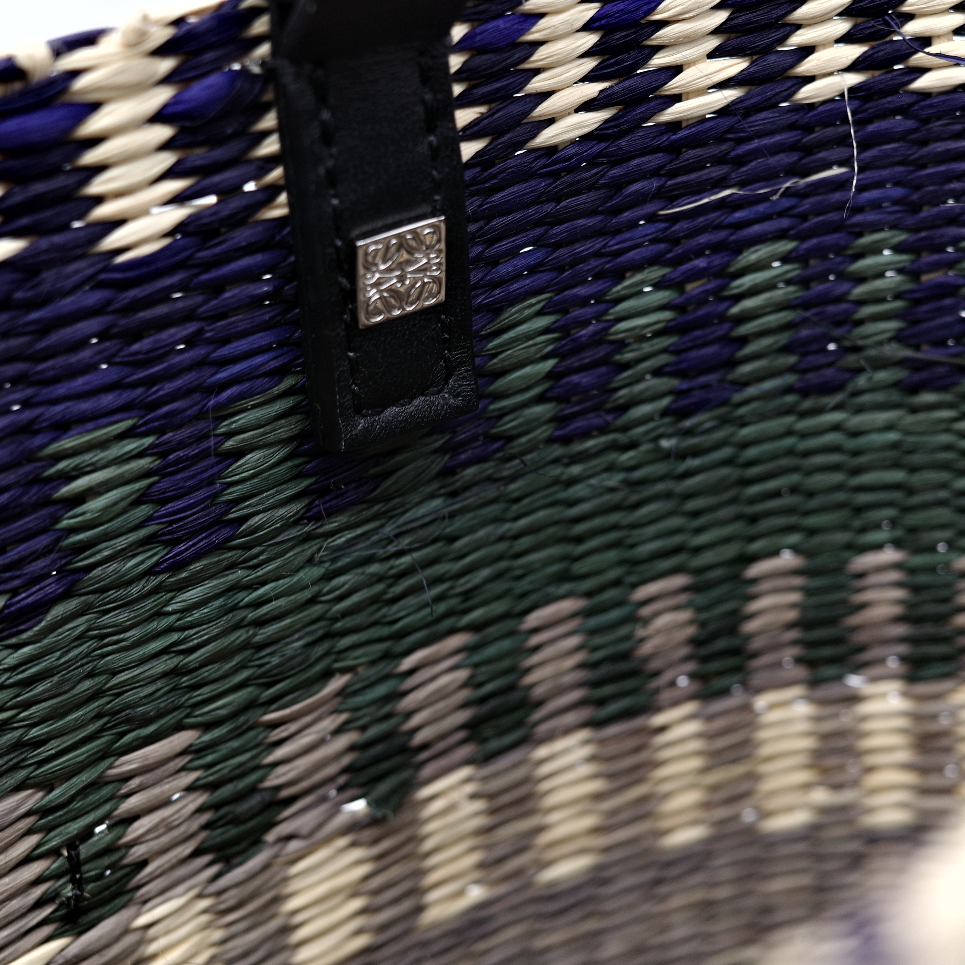 Loewe 羅威 SMALL SQUARE Rainbow BASKET 草編包-9