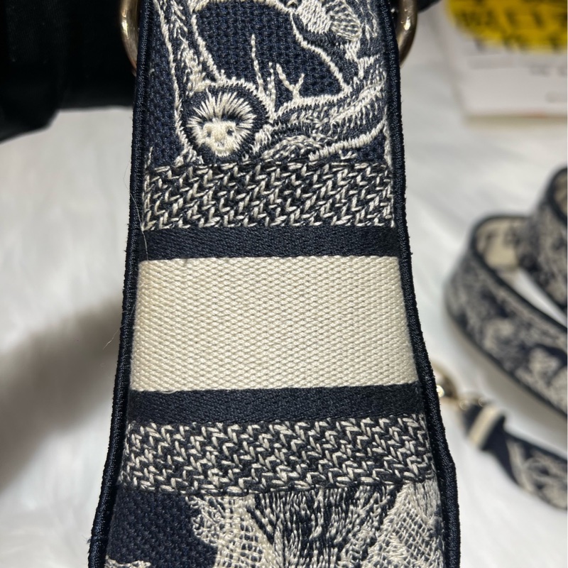 Dior 迪奧99新 戴妃包，藍色動物園刺繡款 幾乎全新，保存好-2