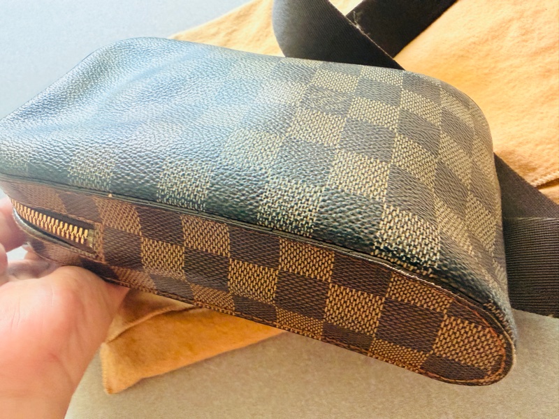 LV Damier 棋盤方塊胸口腰包/胸口包-7