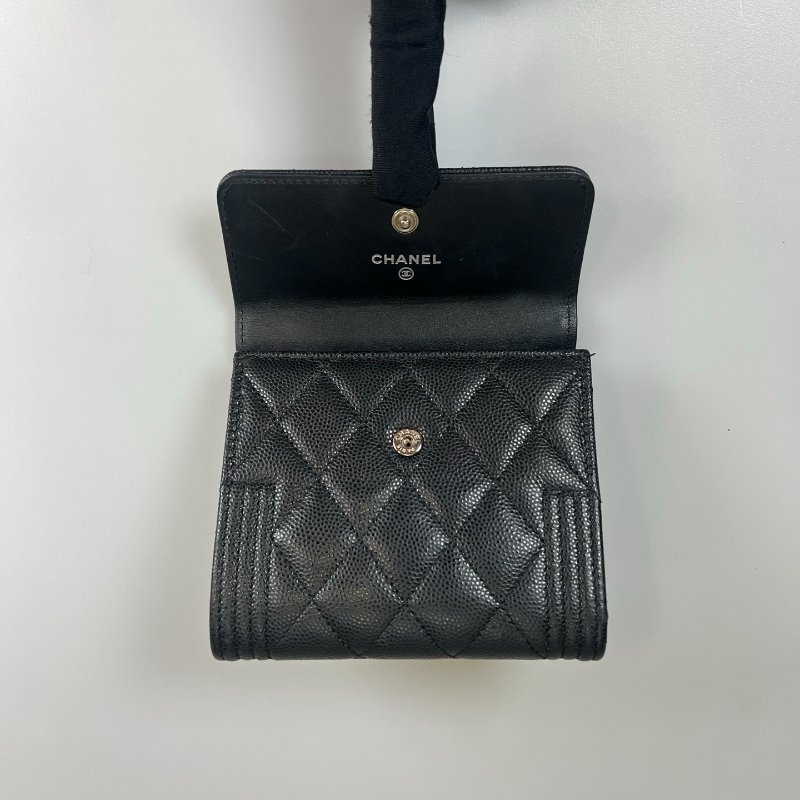 CHANEL BOY黑銀荔枝三折短夾 保卡款30開-6