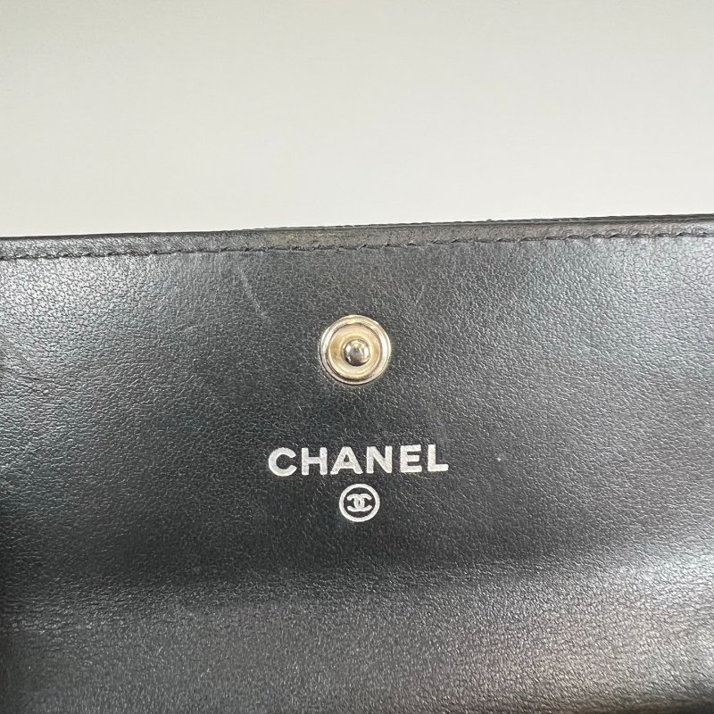 CHANEL BOY黑銀荔枝三折短夾 保卡款30開-10