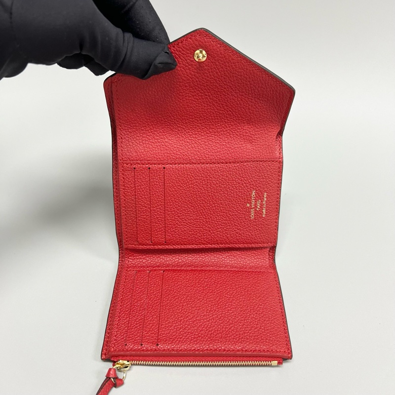 Louis Vuitton路易威登 紅色全皮壓花三折錢包  尺寸：12*9*2cm-7