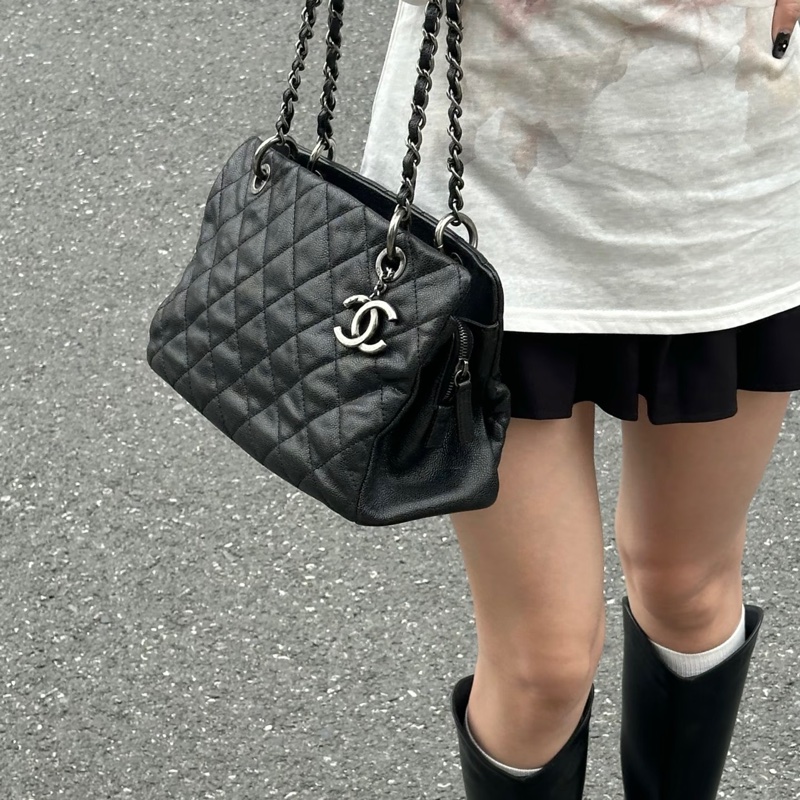 #99新 #荔枝皮 #全配🈶購證 香奈兒黑銀tote托特包🉑肩背-1
