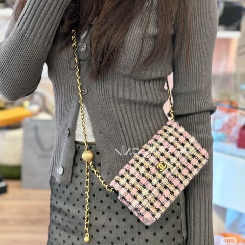 Chanel 粗花呢金球woc鏈條包 金扣 17*11*4  9新 配件盒子 購證 塵袋