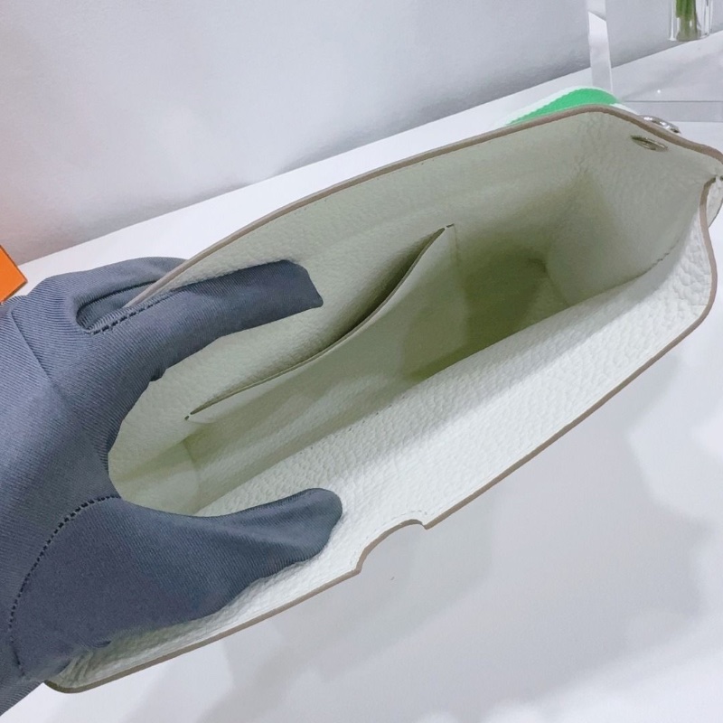 Hermes vide pouches 氣泡綠拼蘑菇白Evelyne斜背包 togo皮 21*15*4cm  95新 配件盒子 塵袋 購證-3