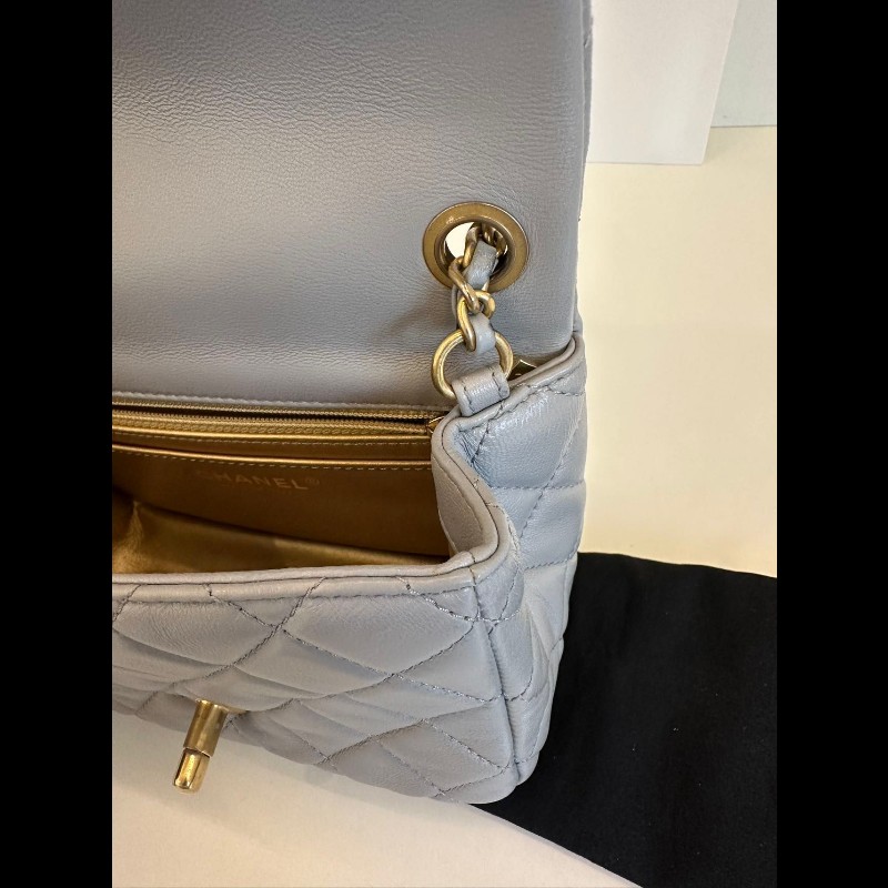 Chanel gold ball mini square 
金球灰色-7