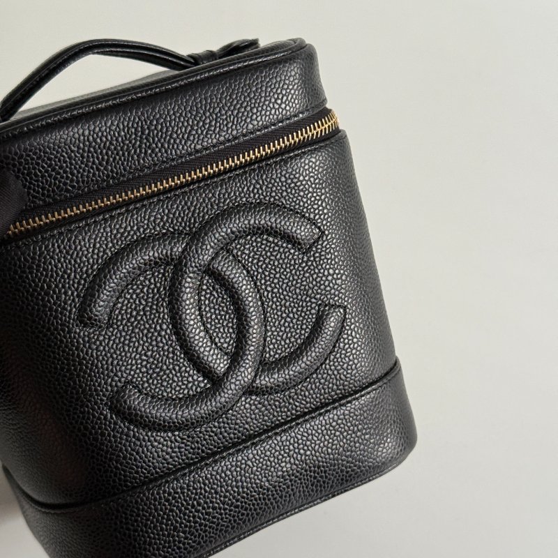 99新🆕 保卡款🫰🏻 Chanel 香奈兒 經典雙C化妝盒 黑色金釦-15