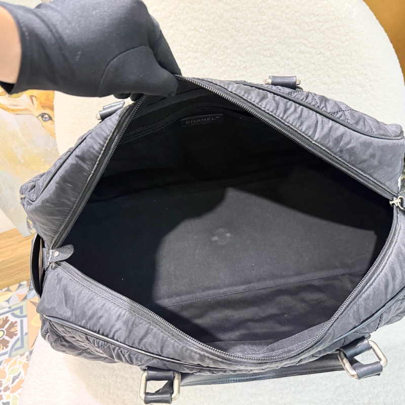 CHANEL旅行袋🖤黑帆布銀釦保齡球手提包A33106-4