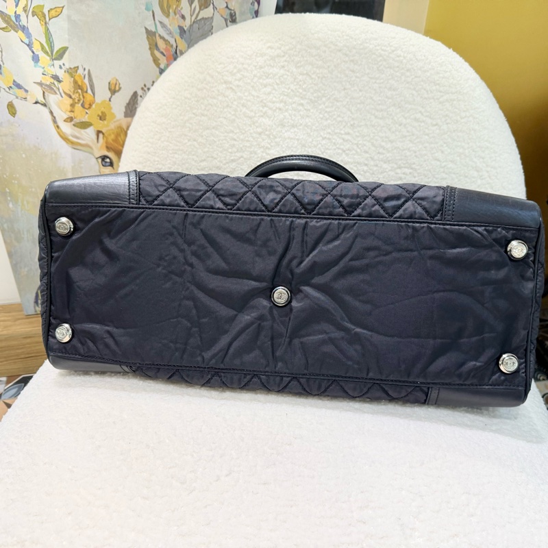 CHANEL旅行袋🖤黑帆布銀釦保齡球手提包A33106-11