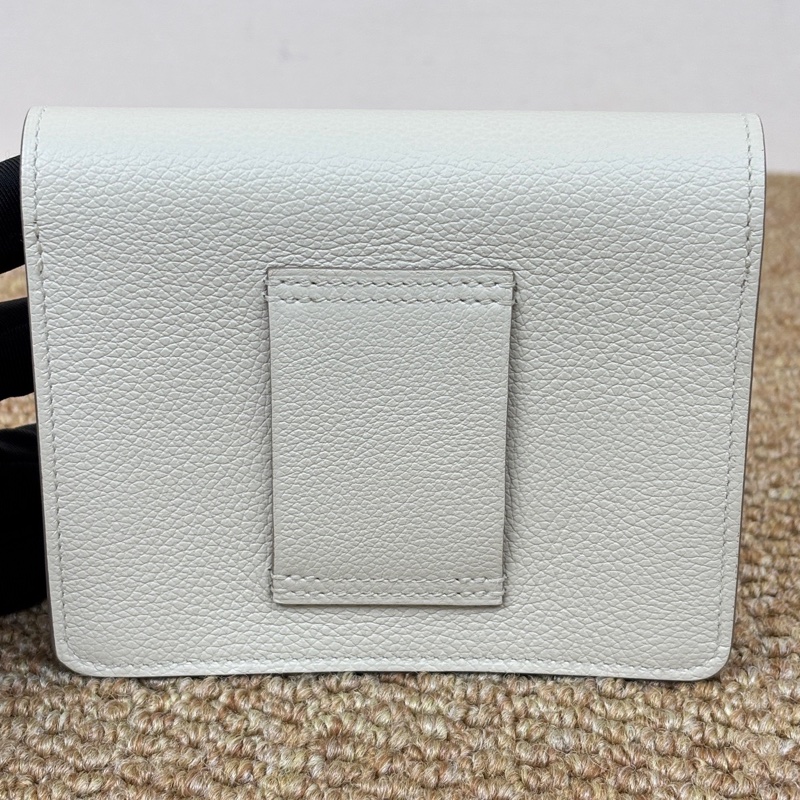 99新Hermès愛馬仕 Roulis Slim 豬鼻子 奶昔白  mini U刻 12.5x2x11。-1