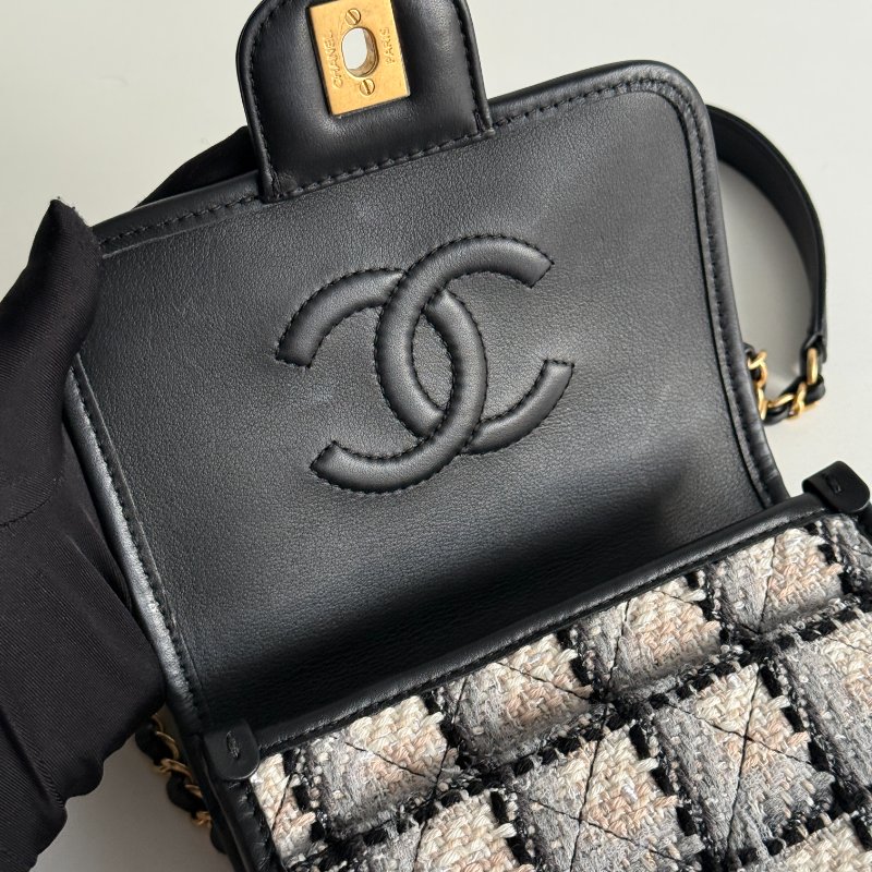 99新🆕 Chanel 香奈兒 22K格子毛呢豆腐斜背包-12