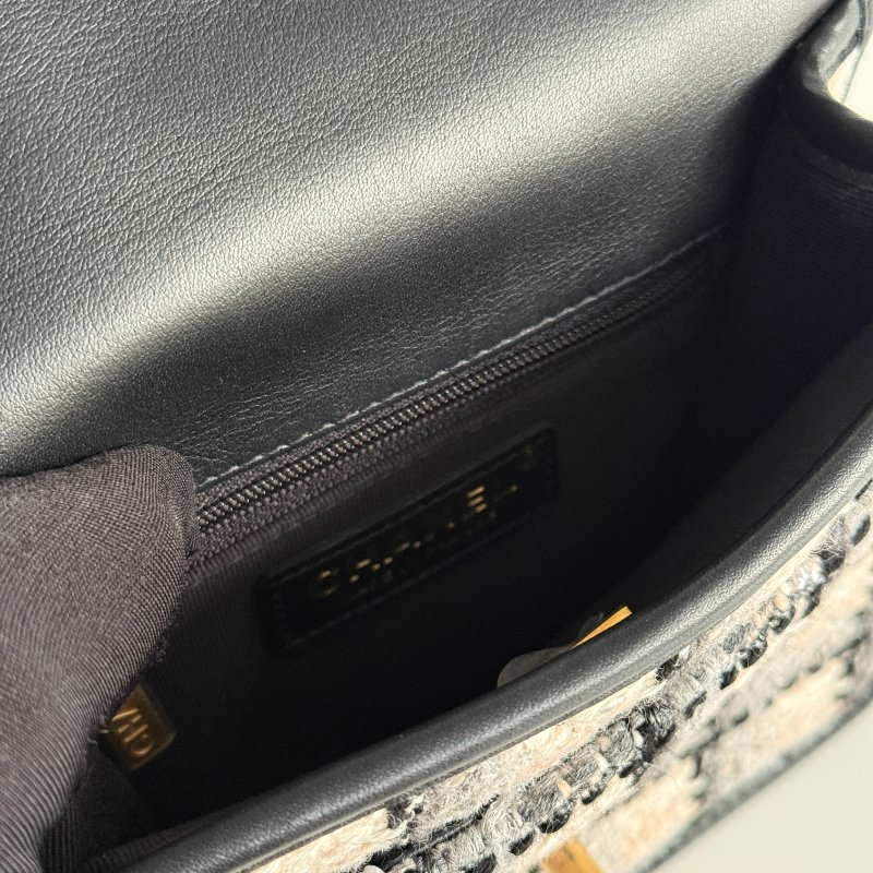 99新🆕 Chanel 香奈兒 22K格子毛呢豆腐斜背包-13