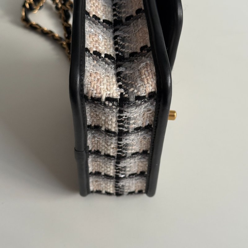 99新🆕 Chanel 香奈兒 22K格子毛呢豆腐斜背包-15