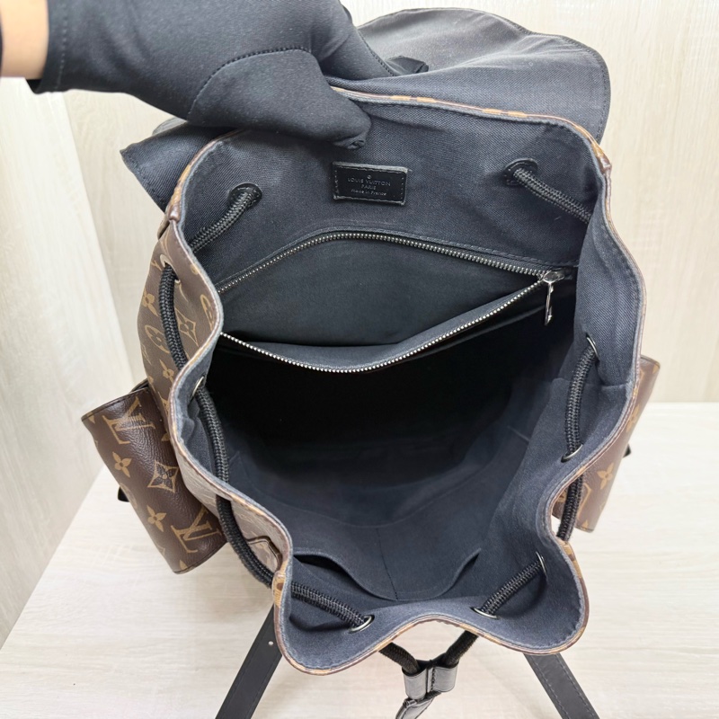 LV潮男必備✨原花Christopher MM後背包 M43735-6