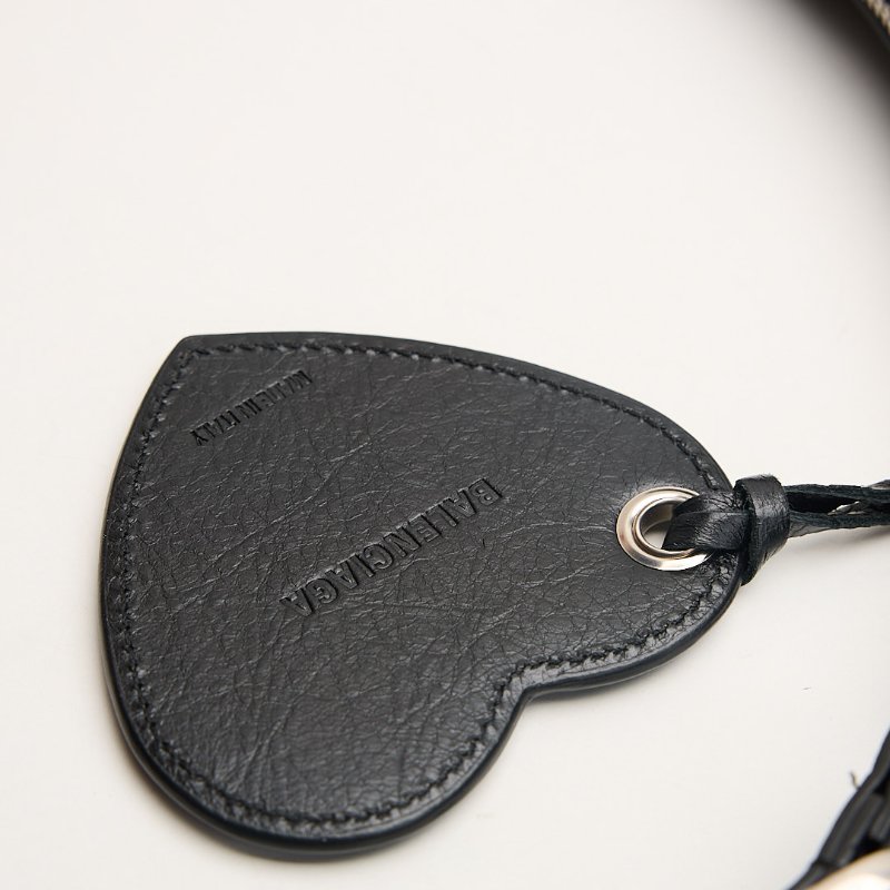 二手Balenciaga Le cagole 油蠟皮半月包 s 黑銀-17