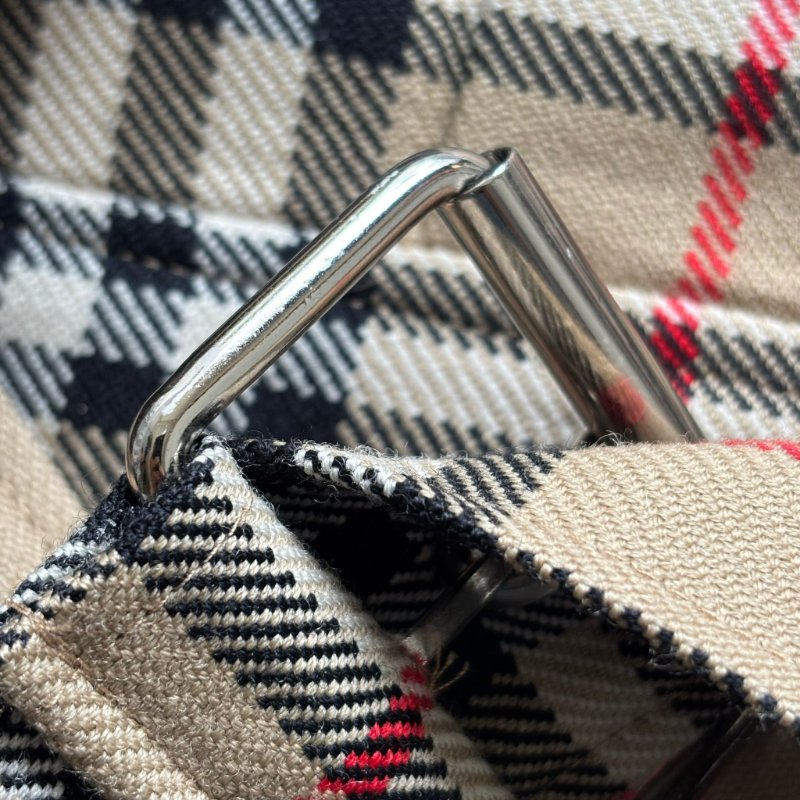 40號 ::BURBERRY:: 經典卡其色格紋百褶裙-9