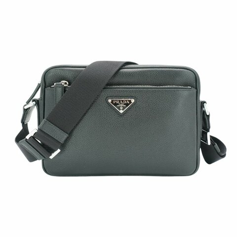 Prada 荔紋牛皮銀三角logo雙層拉鍊斜背包(2VH094-黑)