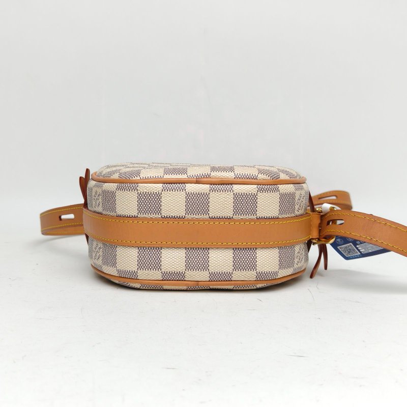 LOUIS VUITTON BOITECHAPEAUSOUPLE軟圓餅小號白色棋盤格PVC2020肩背包-4