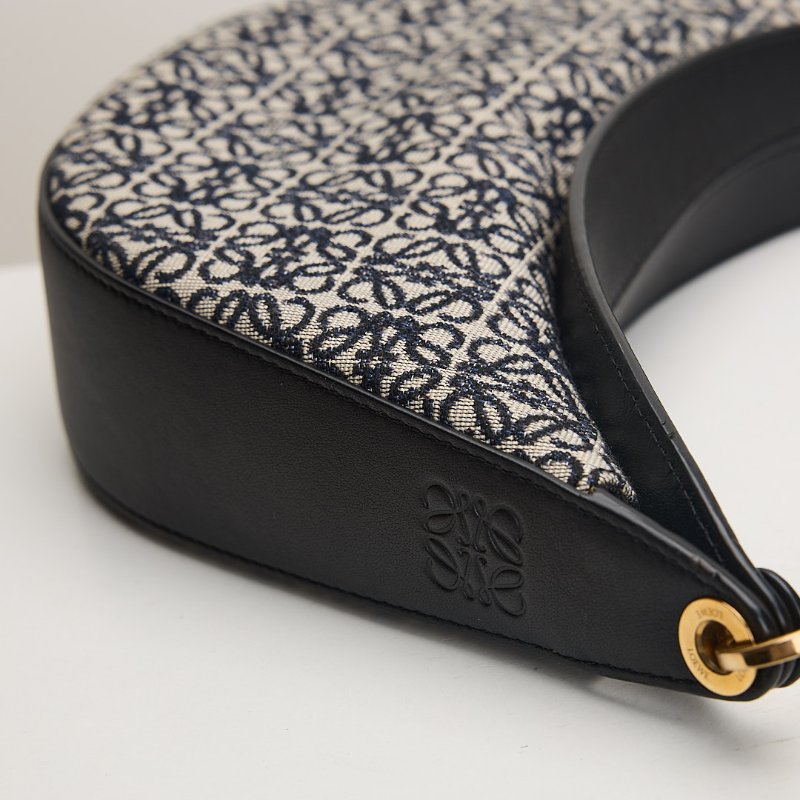 二手Loewe Luna小號半月包/刺繡深藍-7