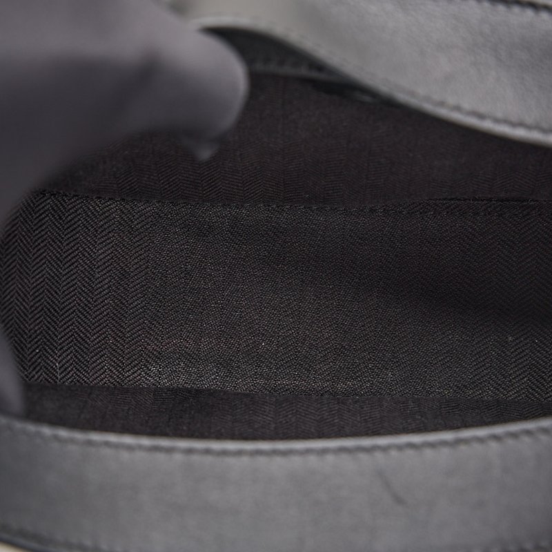 二手Loewe Luna小號半月包/刺繡深藍-18