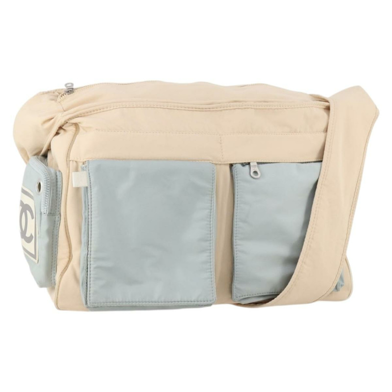 【日本直送】香奈兒運動單背包 尼龍 象牙色 銀色 CC 標誌 正品 YKZ147A-0