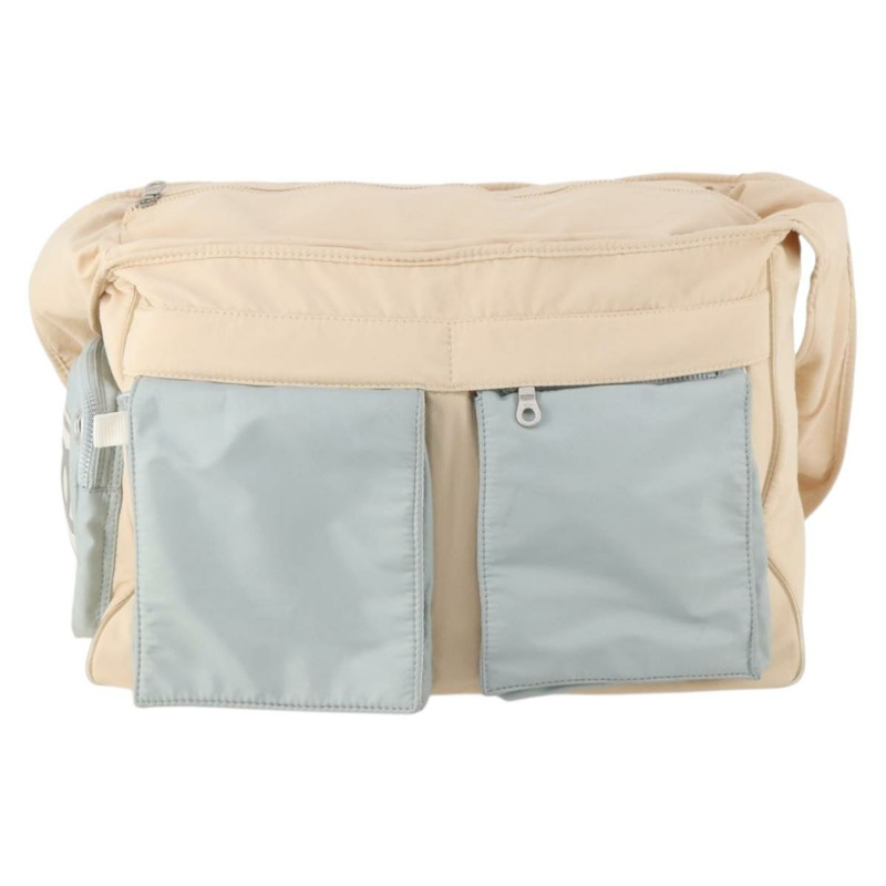 【日本直送】香奈兒運動單背包 尼龍 象牙色 銀色 CC 標誌 正品 YKZ147A-12