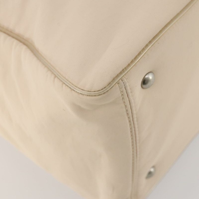 【日本直送】香奈兒運動單背包 尼龍 象牙色 銀色 CC 標誌 正品 YKZ147A-15