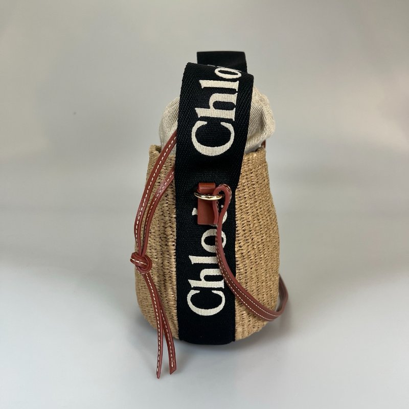 CHLOE 草編水桶包-3
