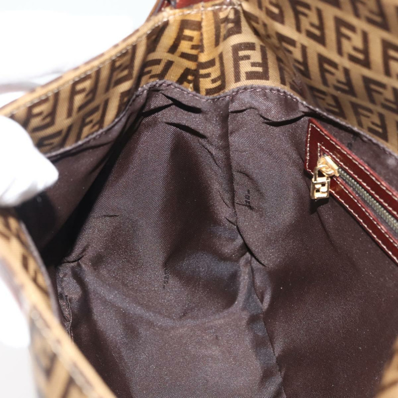 【日本直送】FENDI Zucchino帆布Mamma Baguette肩背包 米色 金色 正品 175477-22