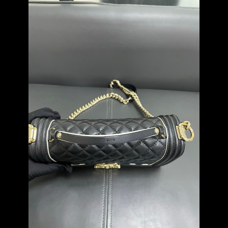 Chanel Leboy with handle-8