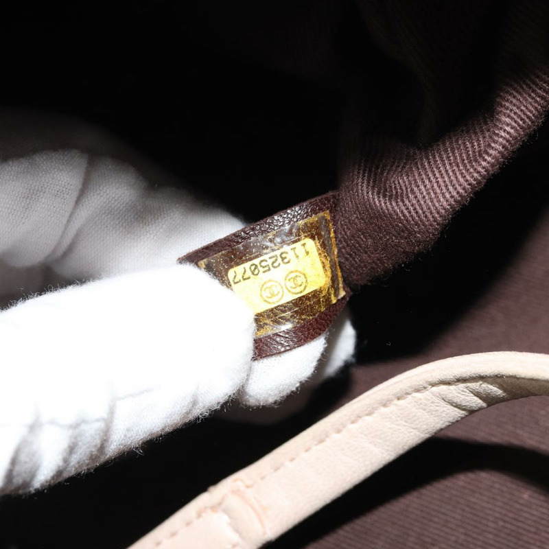 【日本直送】香奈兒 (CHANEL) 絎縫波士頓包，羊皮，象牙色，銀色，CC標誌，正品 YKZ1338A-11