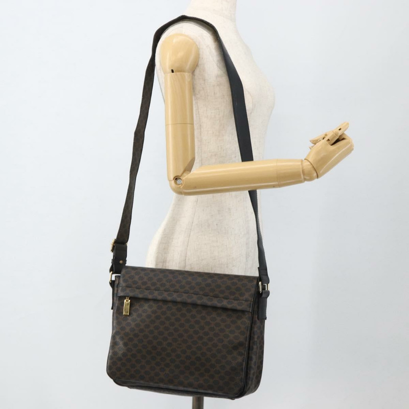 【日本直送】CELINE Macadam帆布肩背包 PVC皮革 黑色金色 正品 YKZ1522A-24