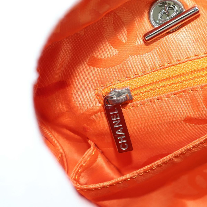 【日本直送】香奈兒 Cambon 系列絎縫手提包，白色銀色雙C標誌皮革，正品 YKZ1328SAV-26