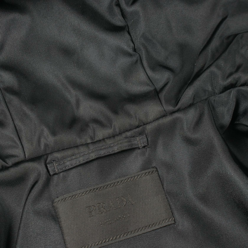 PRADA RE-NYLON 黑色尼龍夾克，尺寸 46，二手男款-6