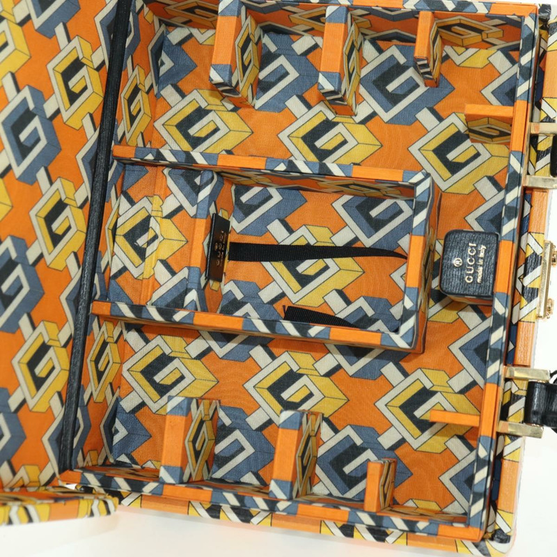 【日本直送】GUCCI 幾何 G 撲克套裝手提包 皮革 黃金色 662474 正品 YKZ1541SAM-18