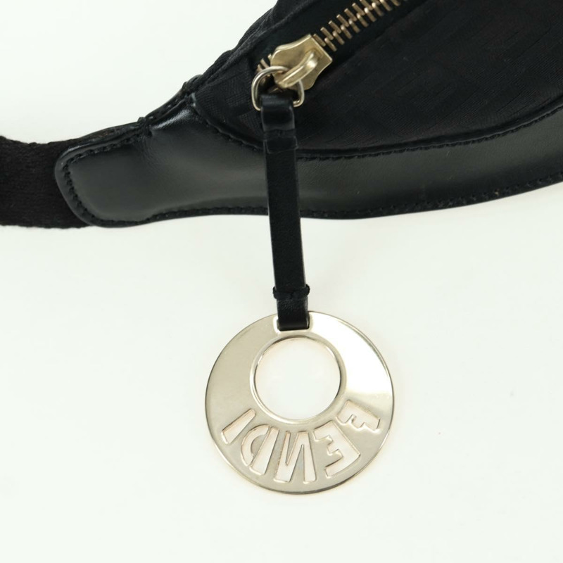 【日本直送】FENDI Zucchino帆布Mamma Baguette腰包 黑色金色 Auth am11355V-8