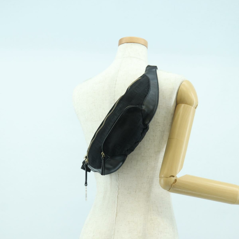 【日本直送】FENDI Zucchino帆布Mamma Baguette腰包 黑色金色 Auth am11355V-22