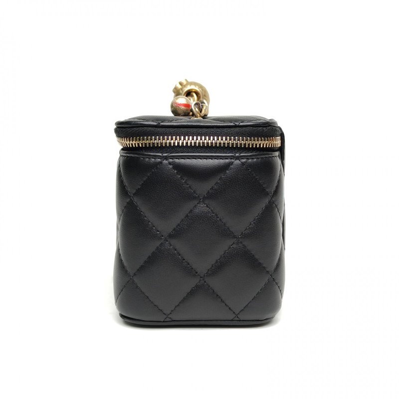 CHANEL 長盒子化妝包黑色金扣羊皮金球調節扣肩背包-1