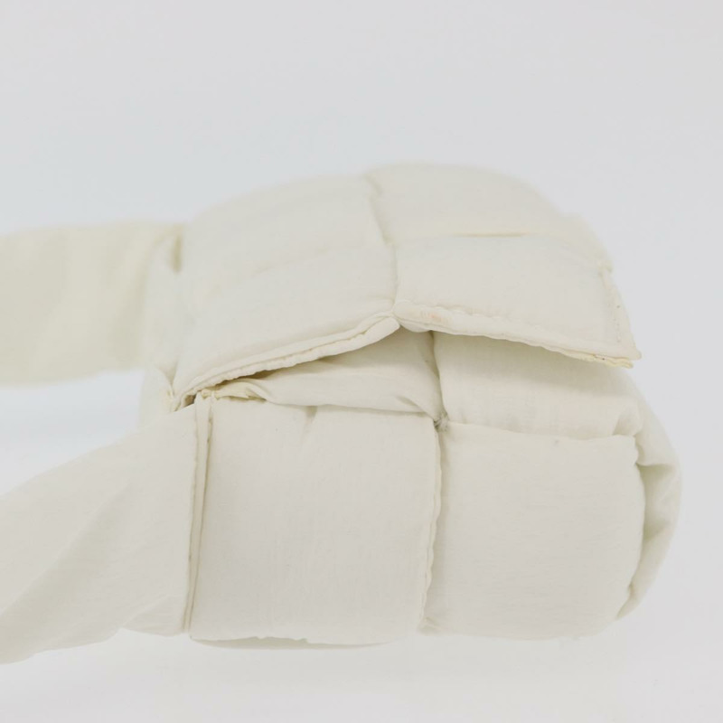 【日本直送】BOTTEGA VENETA MAXI INTRECCIATO 卡式單肩包尼龍白色正品 mr2368A-3