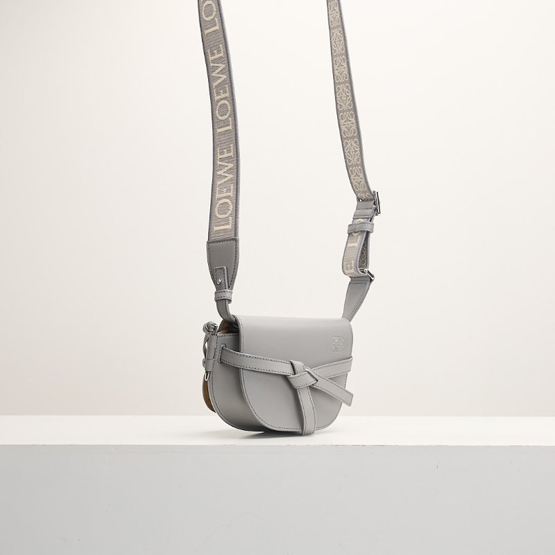 二手Loewe Gate mini 珍珠灰-1
