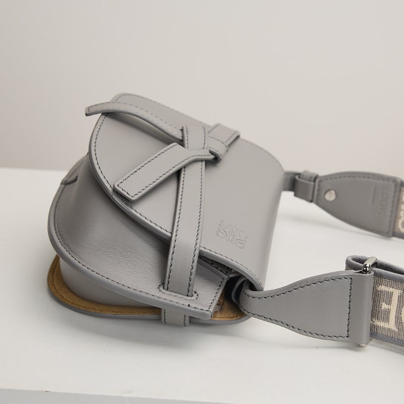二手Loewe Gate mini 珍珠灰-16