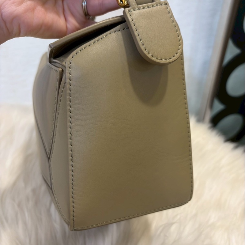 [ 櫃價$128000 ]Loewe Puzzle小號 灰綠色牛皮 好好看-5