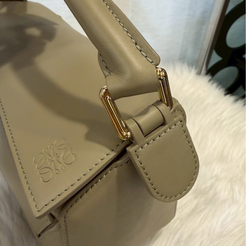 [ 櫃價$128000 ]Loewe Puzzle小號 灰綠色牛皮 好好看-6