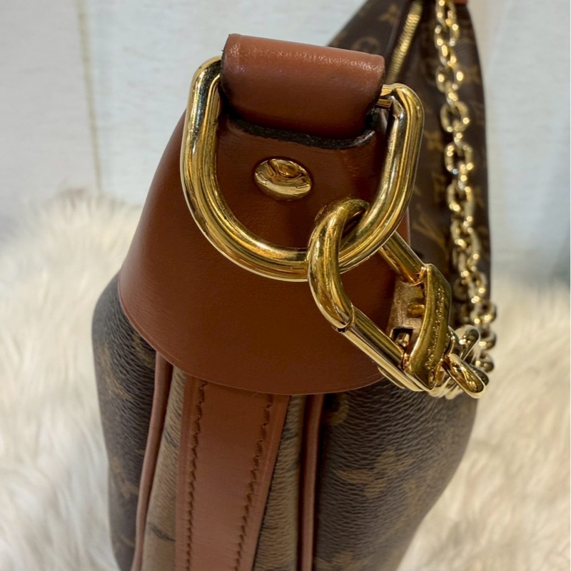 ［ 時髦大包 ］LV Loop Hobo 老花彎月包 晶片款-3