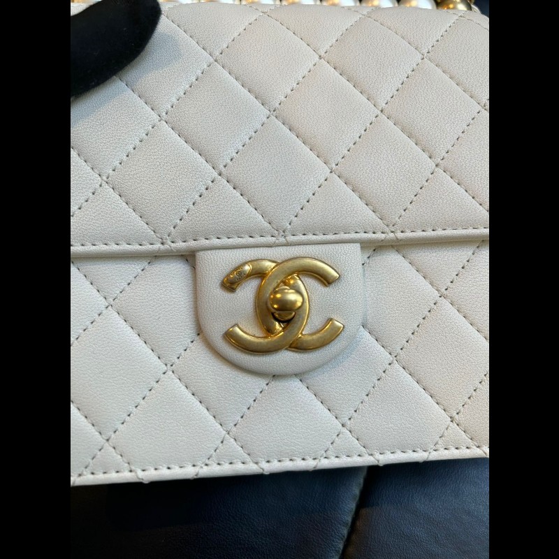 Chanel pearl mini square-4