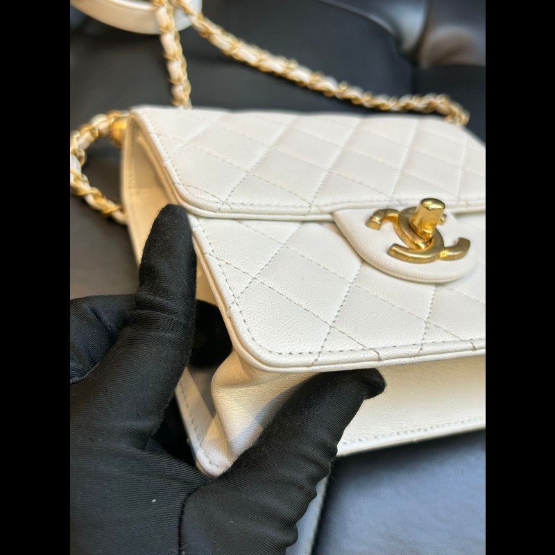 Chanel pearl mini square-8