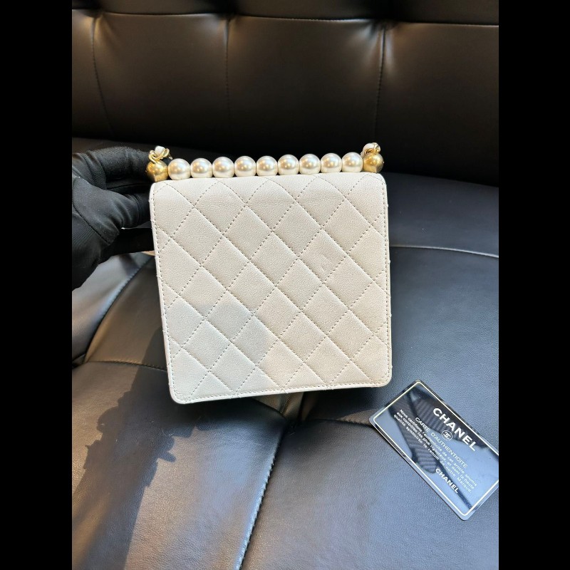Chanel pearl mini square-26