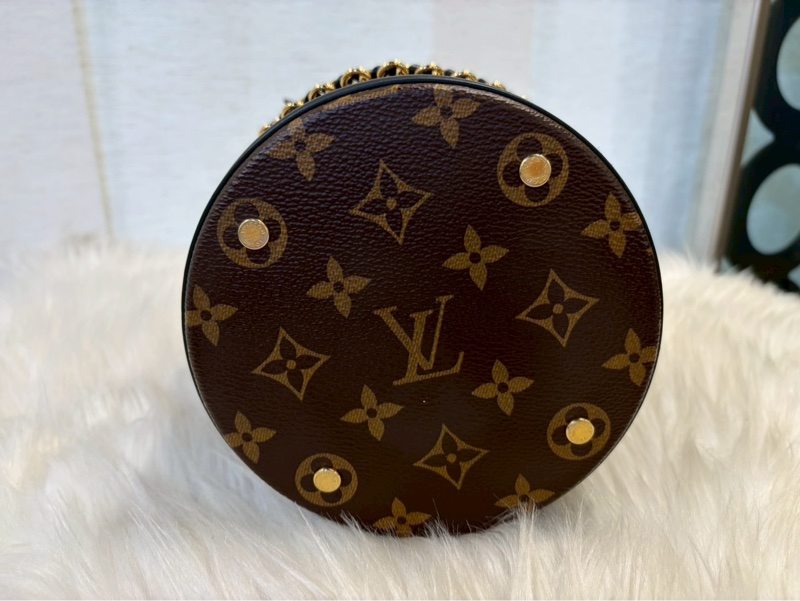 ［ 櫃價$107000 ］LV Canoe 老花束口水桶包 晶片款-4