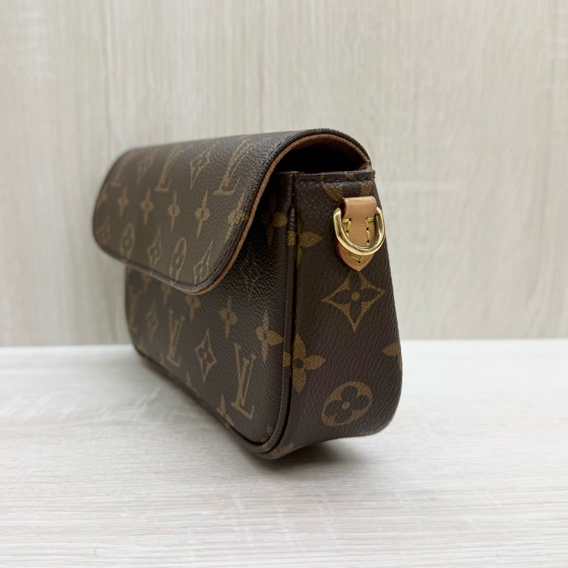 LV🤎原花IVY WOC側背包M81911-3